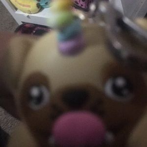 Meet your Posher, Tira